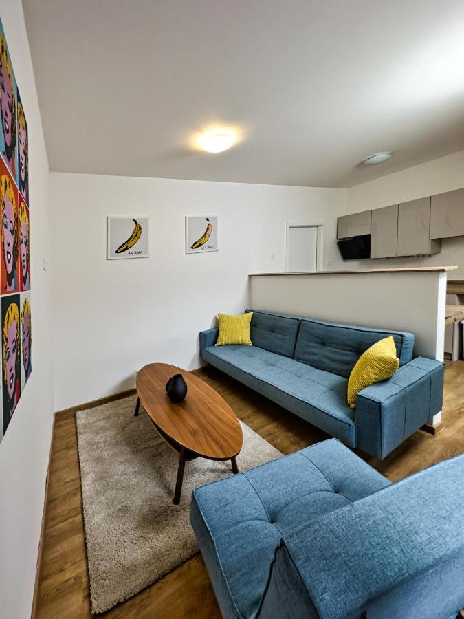 Gallery Apartments 利贝雷茨 外观 照片