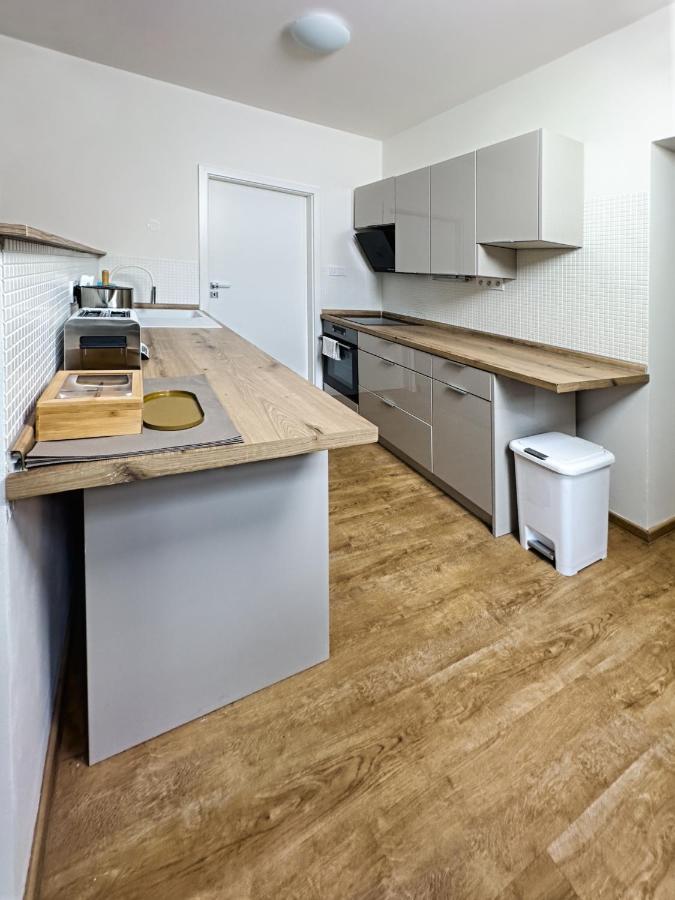 Gallery Apartments 利贝雷茨 外观 照片